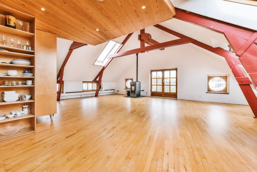 Spacious empty room - Luxury Finish Flooring